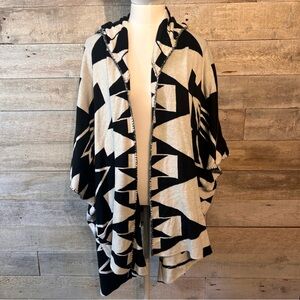 Billabong women's black & white hooded open cardigan sweater in size medium